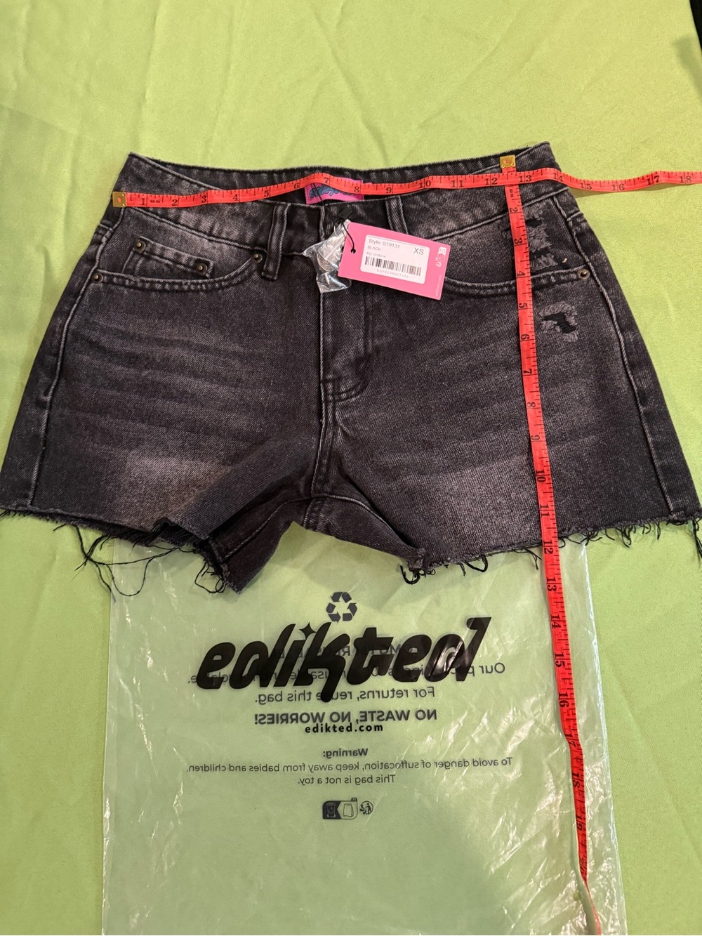 Edikted Black Washed Distressed Frayed-Hem Denim Shorts
